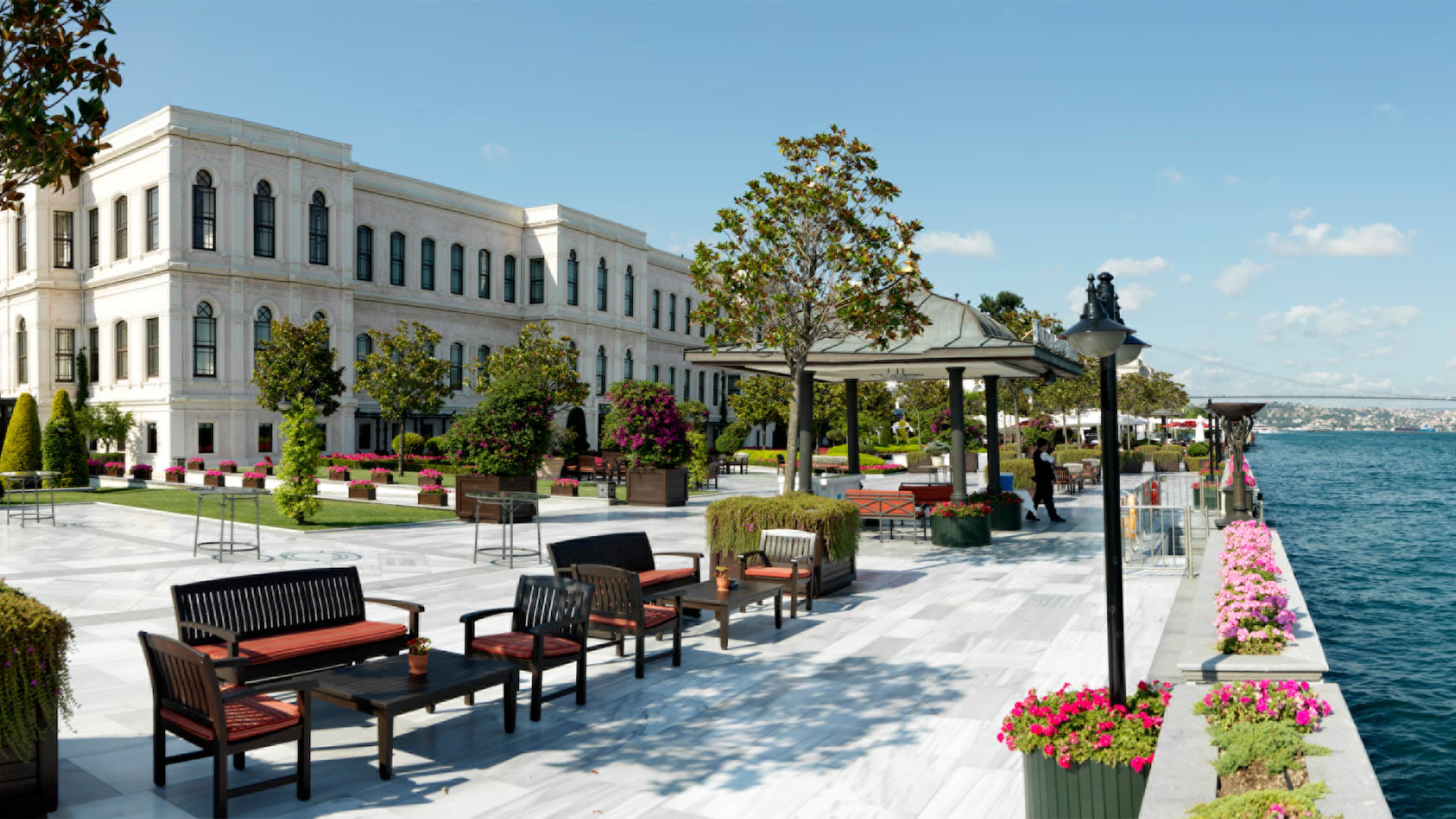 Four Seasons Hotel Istanbul at the Bosphorus — 3