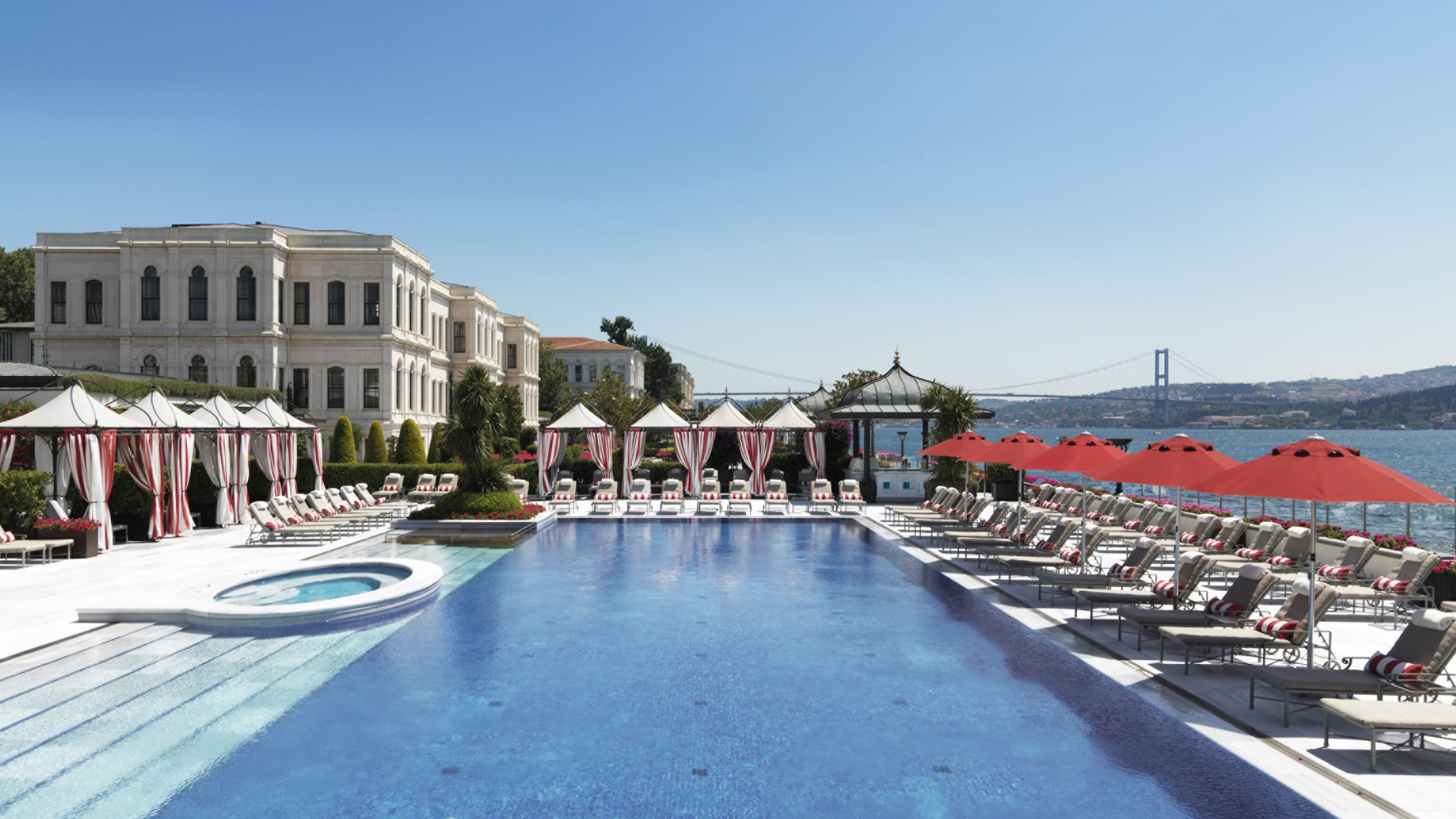 Four Seasons Hotel Istanbul at the Bosphorus — 7