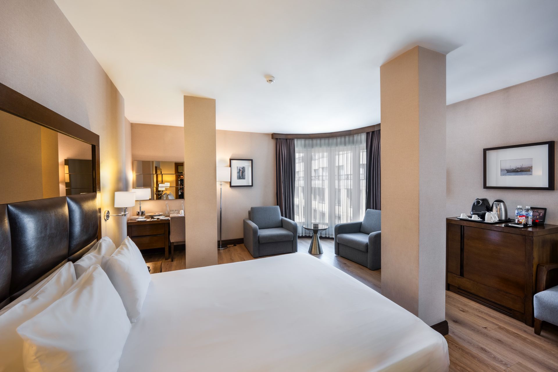 Midtown Hotel — 4