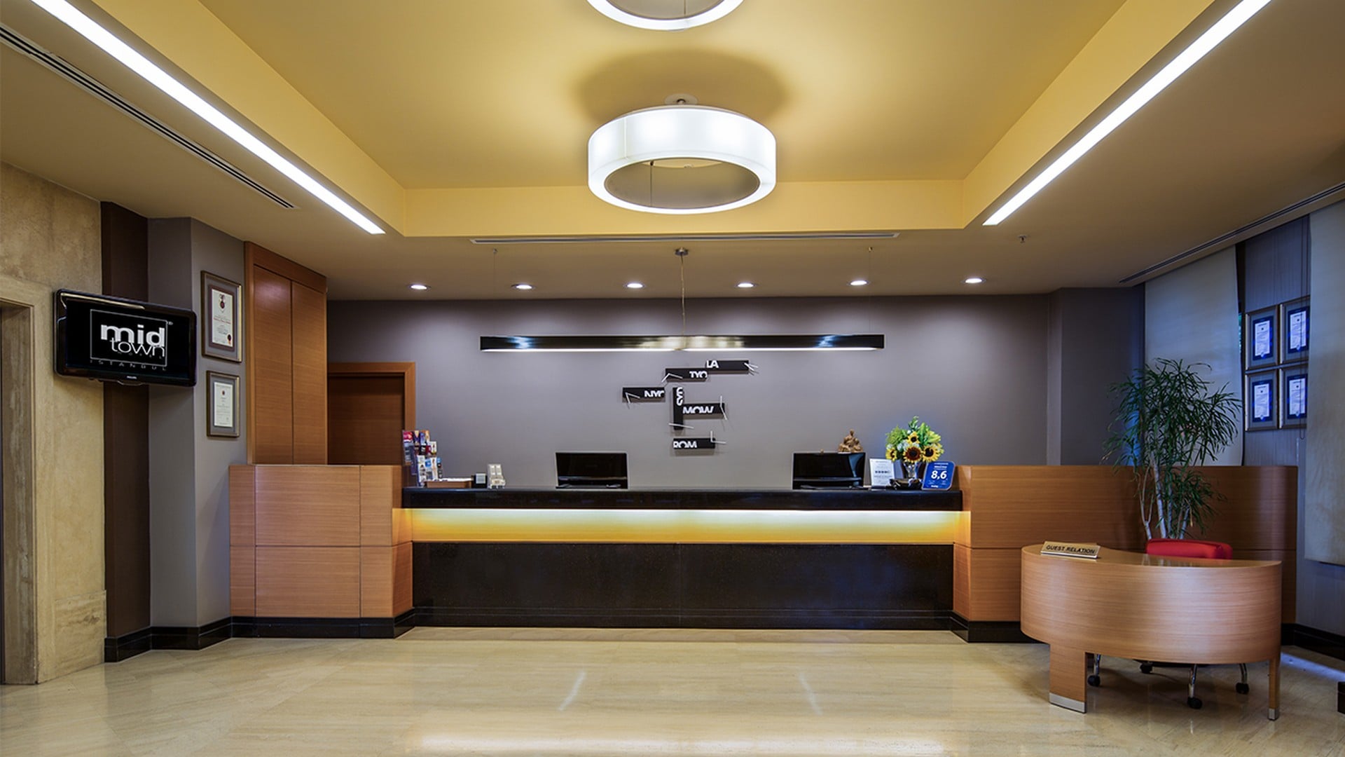 Midtown Hotel — 6