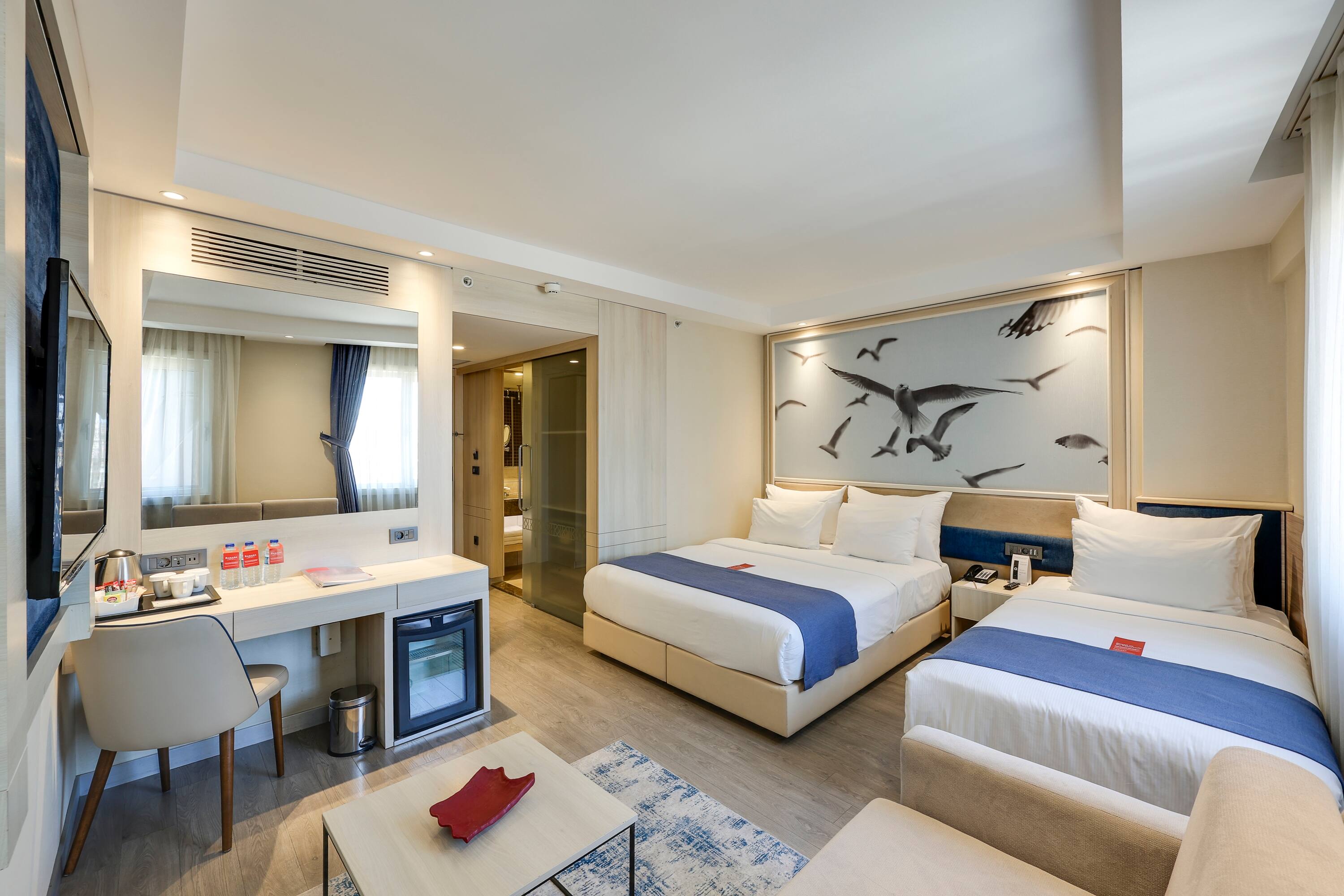 Ramada by Wyndham Istanbul Old City — 3