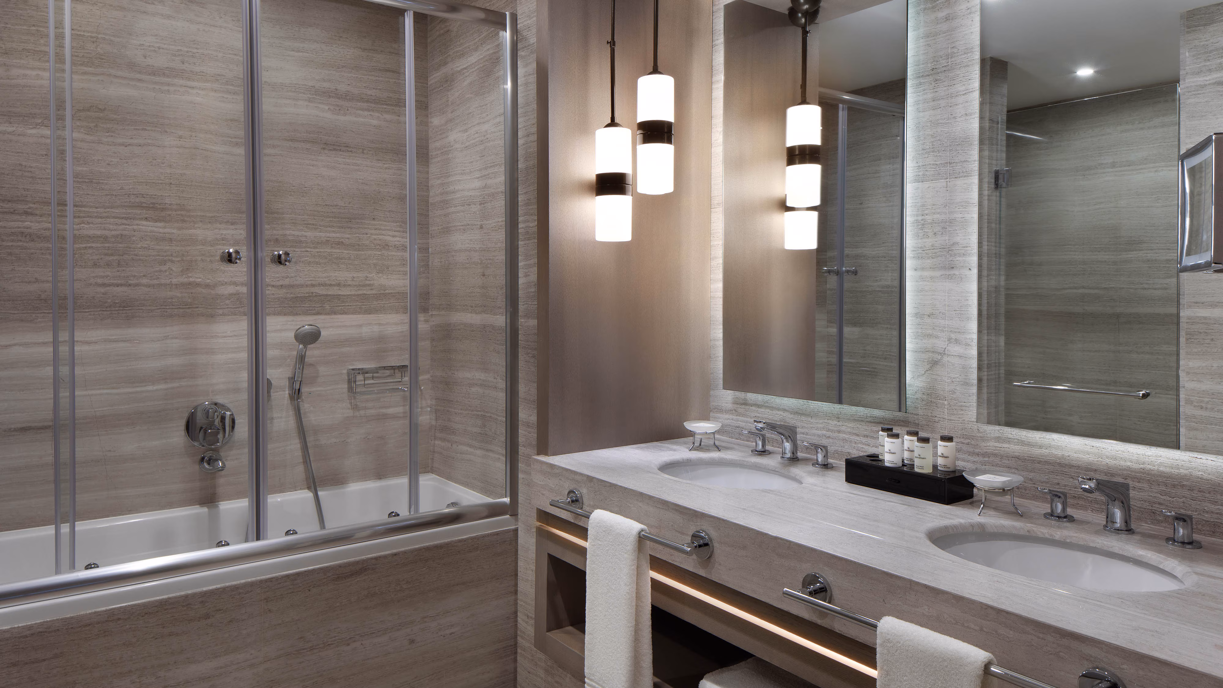 Sheraton Istanbul City Center — 4